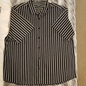 Button down short sleeve shirt